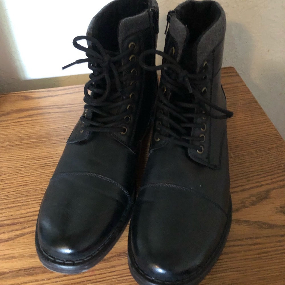 Super comfy boots sport/dressy